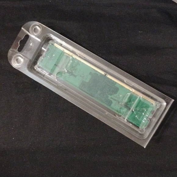 Crucial CT 12864AA667.M8FM - Picture 4 of 5